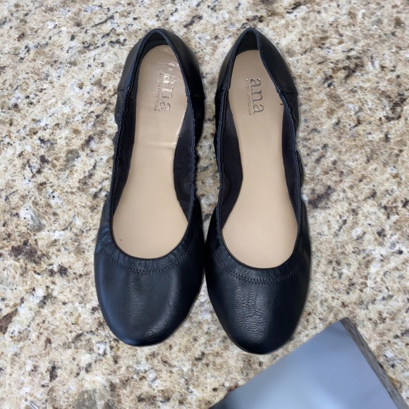 Flats - Picture 3 of 3